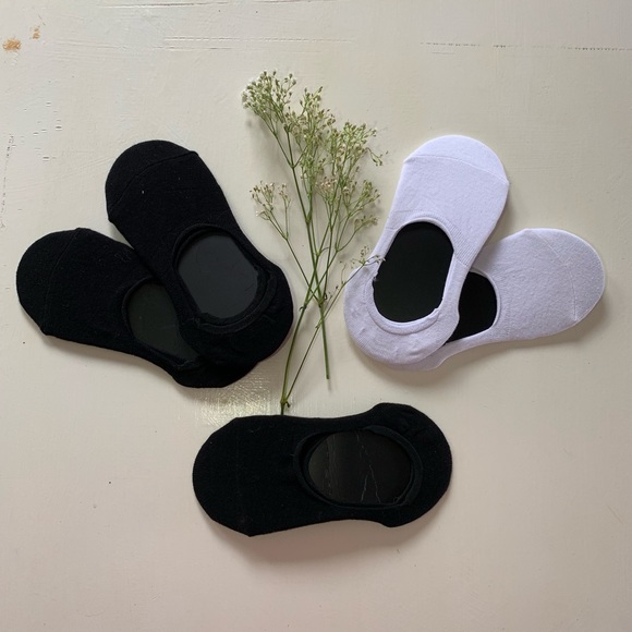 *sold* Super low cut liner socks - Picture 2 of 2